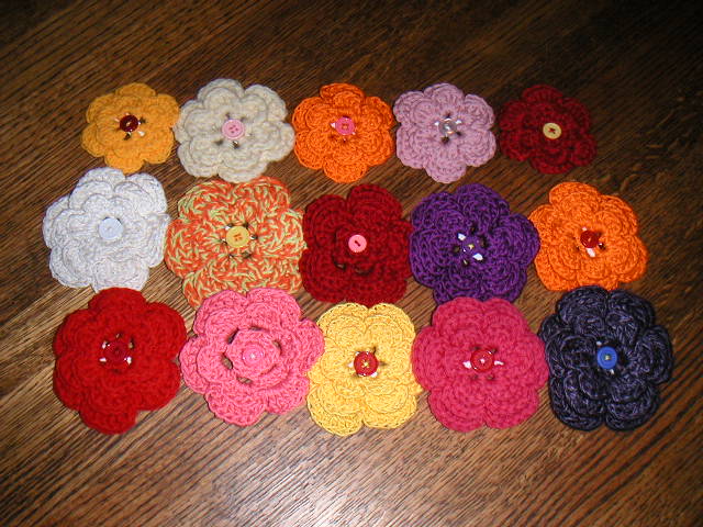 25+ Lovely Crochet Flowers: {Free Patterns &amp; Instructions